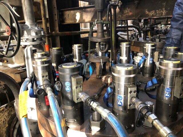 Bolt tensioning